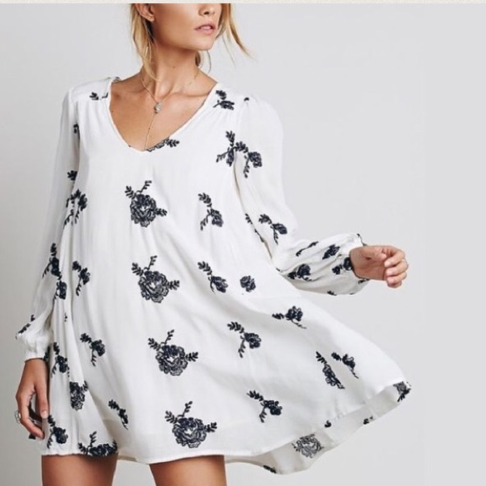 Floral Long Sleeve Dress - White and Black